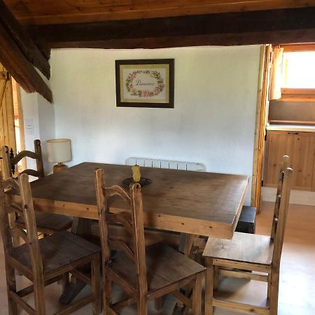 Charmant Appartement Dans Le Village/Coqueto Apartamento En El Pueblecito La Cabanasse Exteriör bild