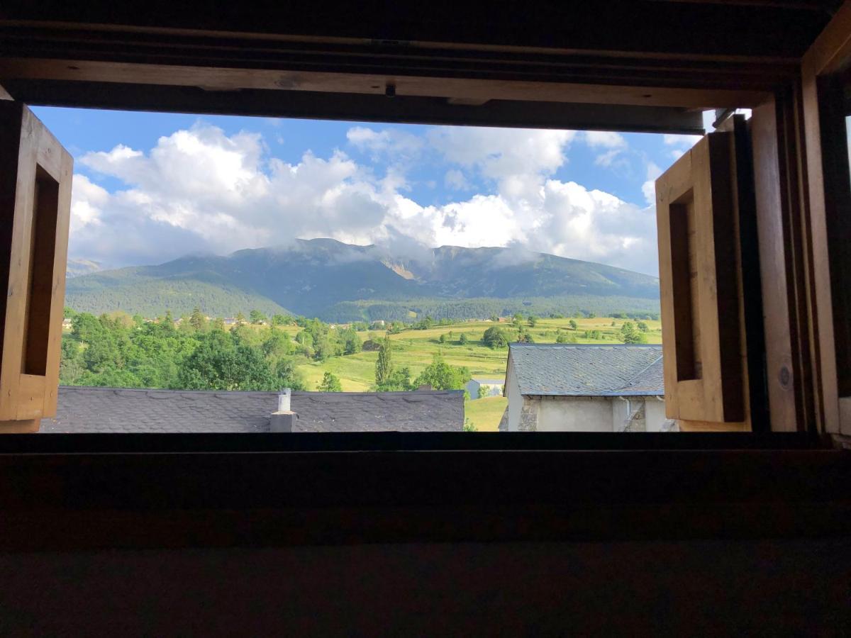 Charmant Appartement Dans Le Village/Coqueto Apartamento En El Pueblecito La Cabanasse Exteriör bild