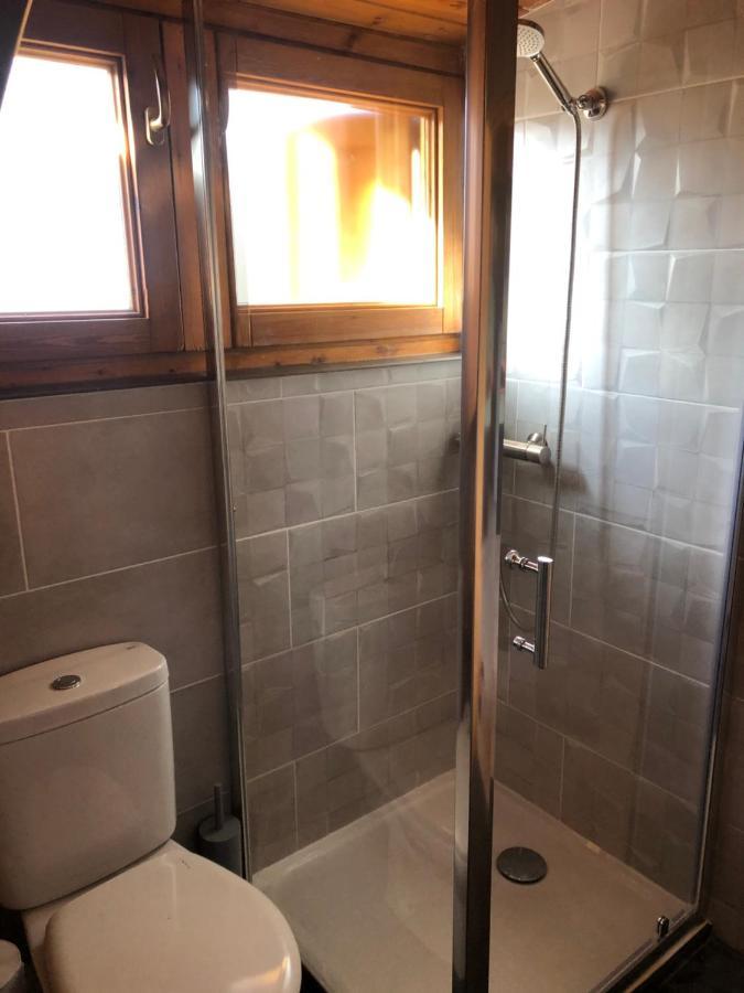 Charmant Appartement Dans Le Village/Coqueto Apartamento En El Pueblecito La Cabanasse Exteriör bild