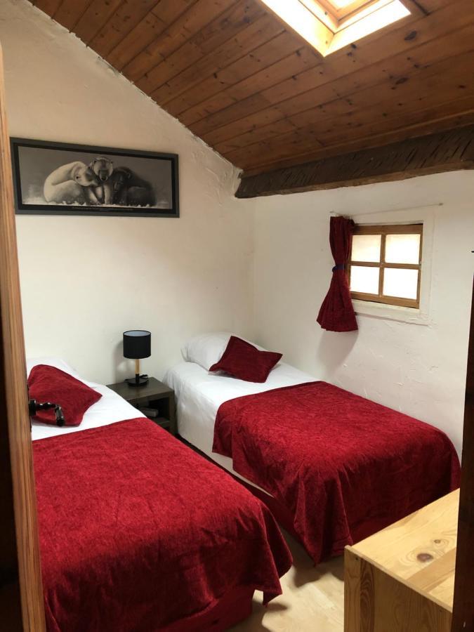Charmant Appartement Dans Le Village/Coqueto Apartamento En El Pueblecito La Cabanasse Exteriör bild